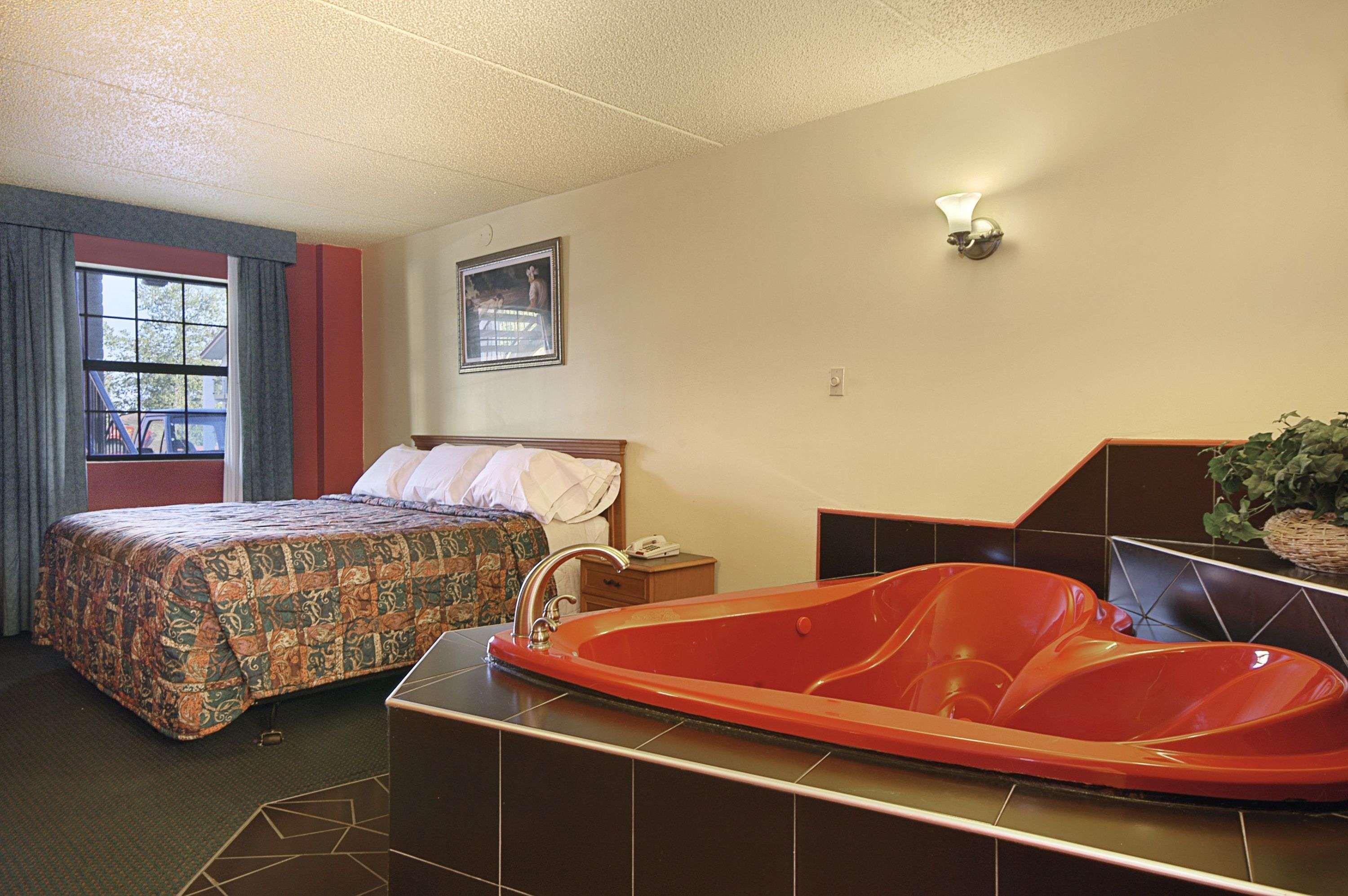 Days Inn By Wyndham Downtown-Nashville West Trinity Lane Εξωτερικό φωτογραφία